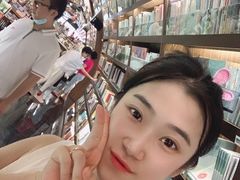 -钟书阁(珍园店)