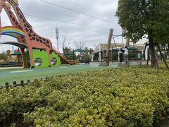 -季高兔窝窝亲子园(上海薰衣草公园店)