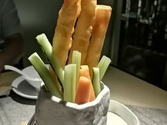 笔筒色拉-穹六人间 people 6(岳阳路店)