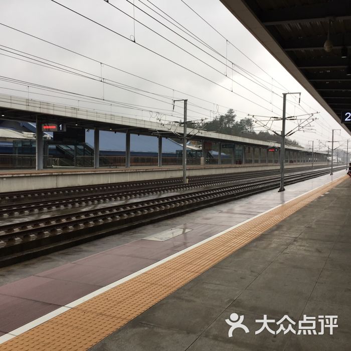 新晃火车站图片