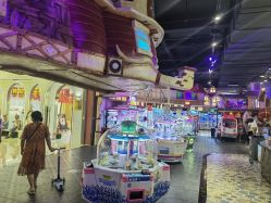 -卡通尼乐园(重庆南坪协信星光店)