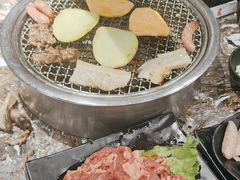 -啊美丽炭火烤肉(滑翔一店)