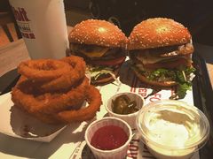 -The Habit Burger Grill 哈比特汉堡(复兴soho店)