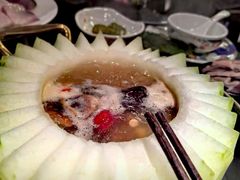 -得意咚瓜·顺德鱼生·冬瓜火锅(深圳首店)