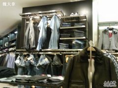 -ZARA(世贸天阶店)