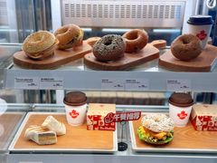 餐具摆设-Tims天好咖啡·贝果(东吴龙湖天街店)