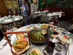 -江城小馆陕南妈妈菜·全球旅行餐厅(钟楼店)