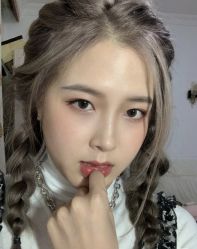 -AYO SALON