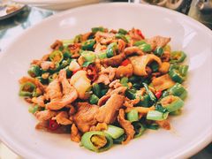 -老唐三下锅 ·张家界地标美食(溪布街店)