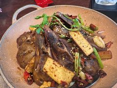 干锅鸭头-川旺角川粤融合菜•海景餐厅(星海广场店)