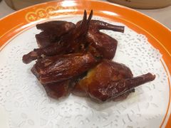 秘制脆皮乳鸽-味莊茶餐厅(阳明国际店)