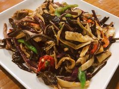 -小厨子私房菜·云南美食店