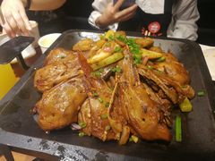 -炉小二铜锅牛蛙•川湘菜(三里屯店)