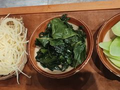 -黔有有贵州酸汤夺夺粉火锅(五味十字店)