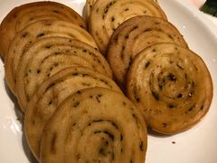 -鱼鲜饭香·招牌汽锅剁椒鱼头王