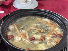 -花苑美食横琴生蚝火锅(拱北粤华路店)