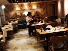 大堂-必胜客(金元宝店)