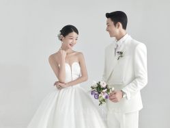 点击看大图 -挪娅婚纱摄影皇家会所