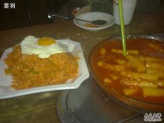 炒米条+辣白菜炒饭-第二外国语学院-韩国餐厅(朝阳路店)