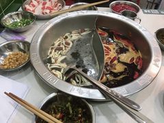 -憨铁匠老火锅(龙岗万科里店)