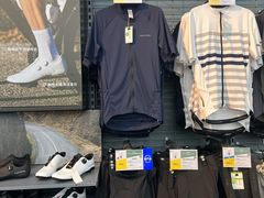 -迪卡侬(观山店)