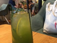 -ZING COFFEE 镜咖啡