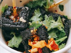 -黑色经典臭豆腐·湖南特产(步行街店)