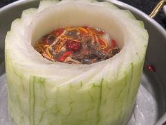 -得意咚瓜·顺德鱼生·冬瓜火锅(深圳首店)