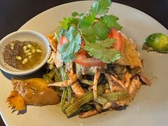 -大头虾越式风味餐厅(光明广场店)