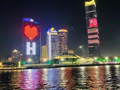 -黄浦江游览十六铺3号码头网红自助餐