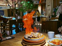 -蜜桃餐厅·伴山(湖滨商业街店)