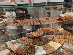 -Laderach 莱德拉(上海环贸iapm店)