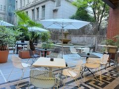 -潮一不贰·法式甜品·生日蛋糕·西式简餐(外滩店)