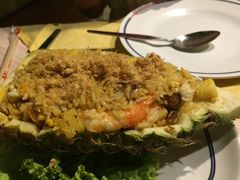 菠萝炒饭-尚味泰餐厅