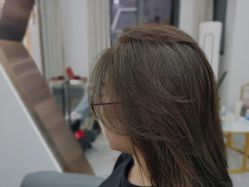 点击看大图 -V8潮牌·接发烫染连锁