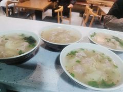 -三好食堂(煎饺·馄饨·肉饼米线·盛世广场店)
