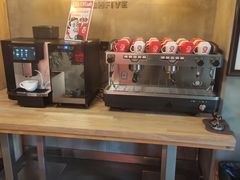 -HIGH FIVE哈福手工汉堡(桂林路店)