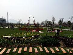 -田园东方蜜桃村的田野营地