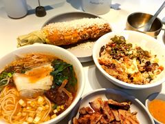 牛肝菌牛脸颊肉拌饭-胡麻(静安嘉里店)