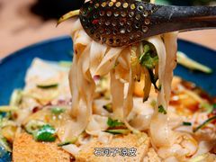-耶里夏丽·丝路国际·新疆餐厅(浦东区东方路店)