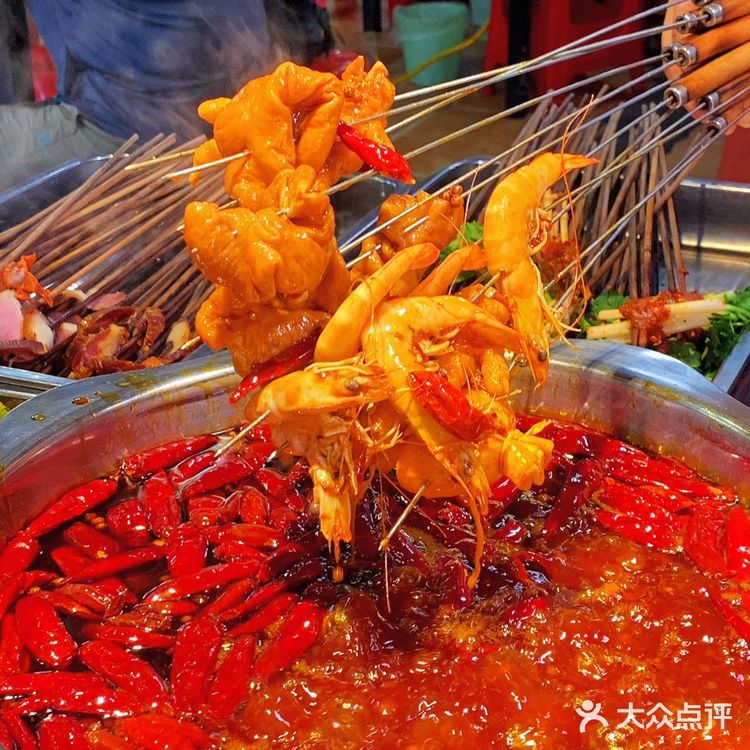 白象街午后时光，串串香里的城市记忆🍢