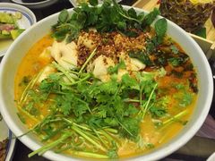 版纳野果酸汤鱼-云海肴·汽锅鸡·云南菜(天津国金汇店)