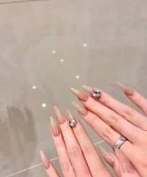 -CM.Nail美甲美睫