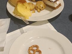 -汇泉王朝大饭店-旋转餐厅(南海路店)