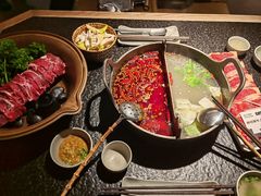 -三出山火锅(南京万象天地店)
