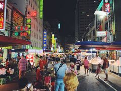 -六合夜市