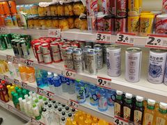 -赵一鸣零食(江苏南京福园街店)