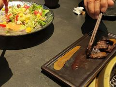 -铭牛烧肉·和牛海鲜自助(高新月牙湖店)