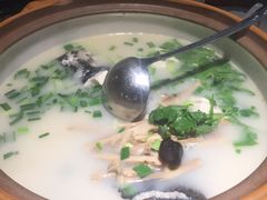 -姜君·千岛湖鱼头馆(浦东大道店)
