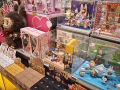 -泡泡玛特POPMART(蓝色港湾店)